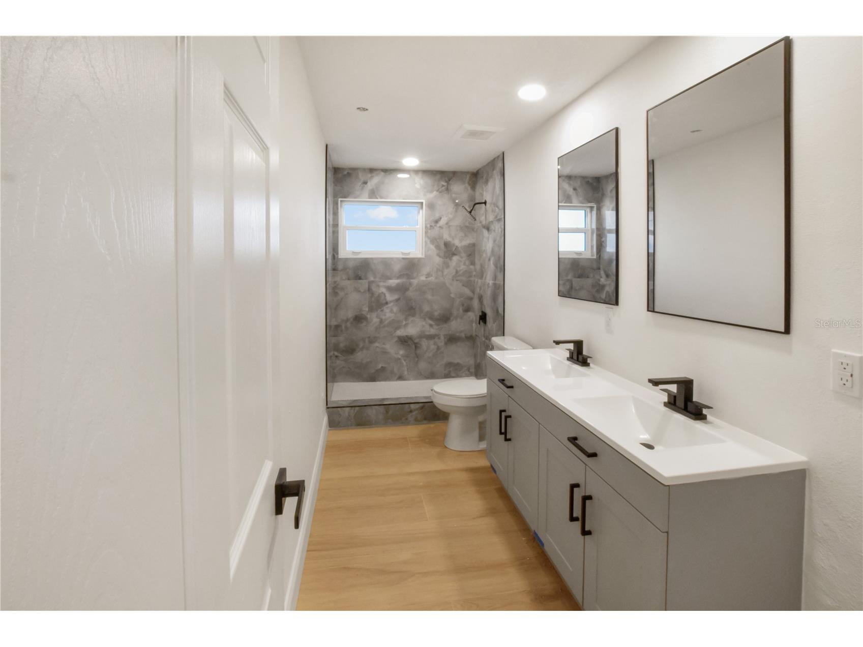 3141 Irving Street Sarasota FL 34237 A4686118 image11