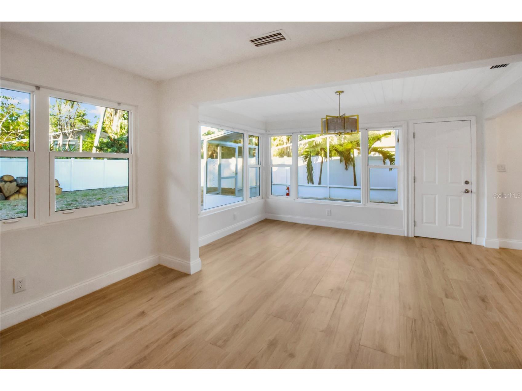 3141 Irving Street Sarasota FL 34237 A4686118 image6