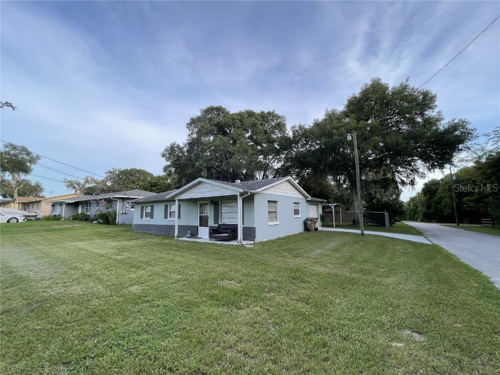 31412 Indianola Drive Leesburg FL 34748 G5072190 image1