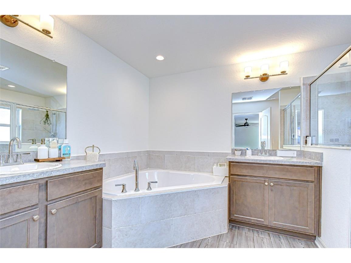 3142 Beckett Way Lakeland FL 33810 TB8450894 image43