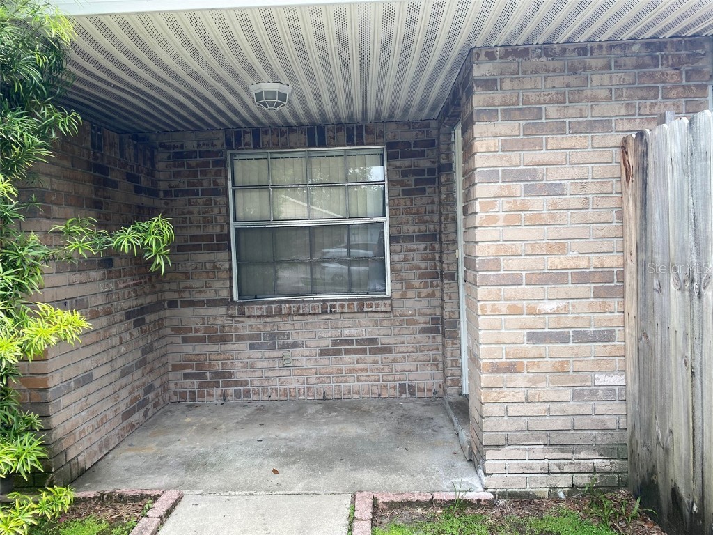 3142 Bloomingdale Villas Court Brandon FL 33511 L4938687 image1