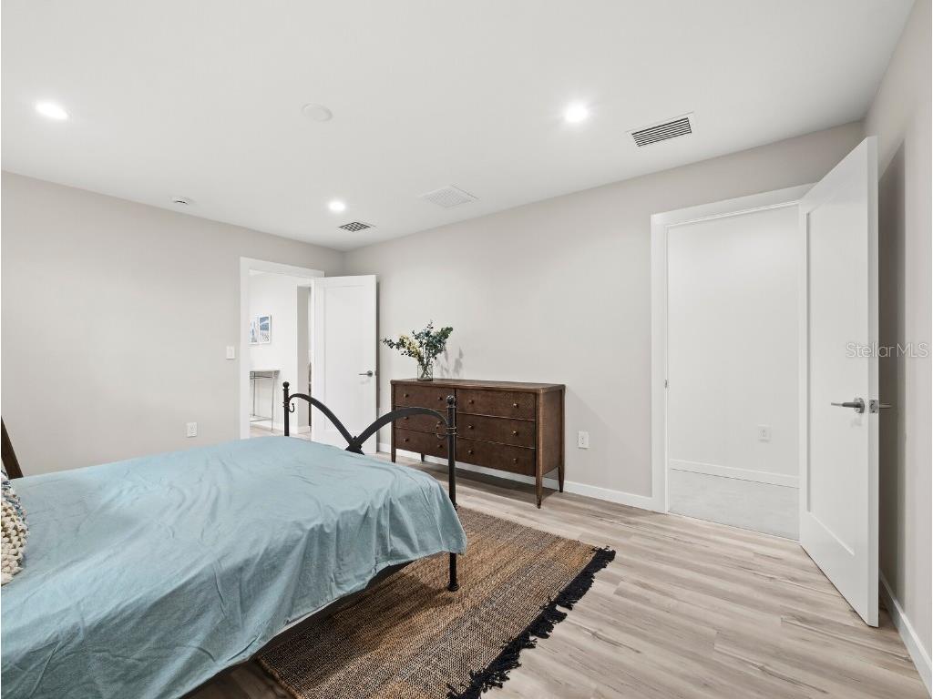 3142 Rose Street Sarasota FL 34239 A4670695 image21