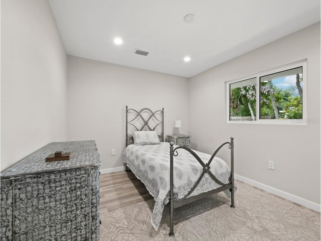 3142 Rose Street Sarasota FL 34239 A4670695 image24