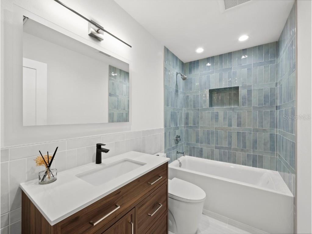 3142 Rose Street Sarasota FL 34239 A4670695 image26