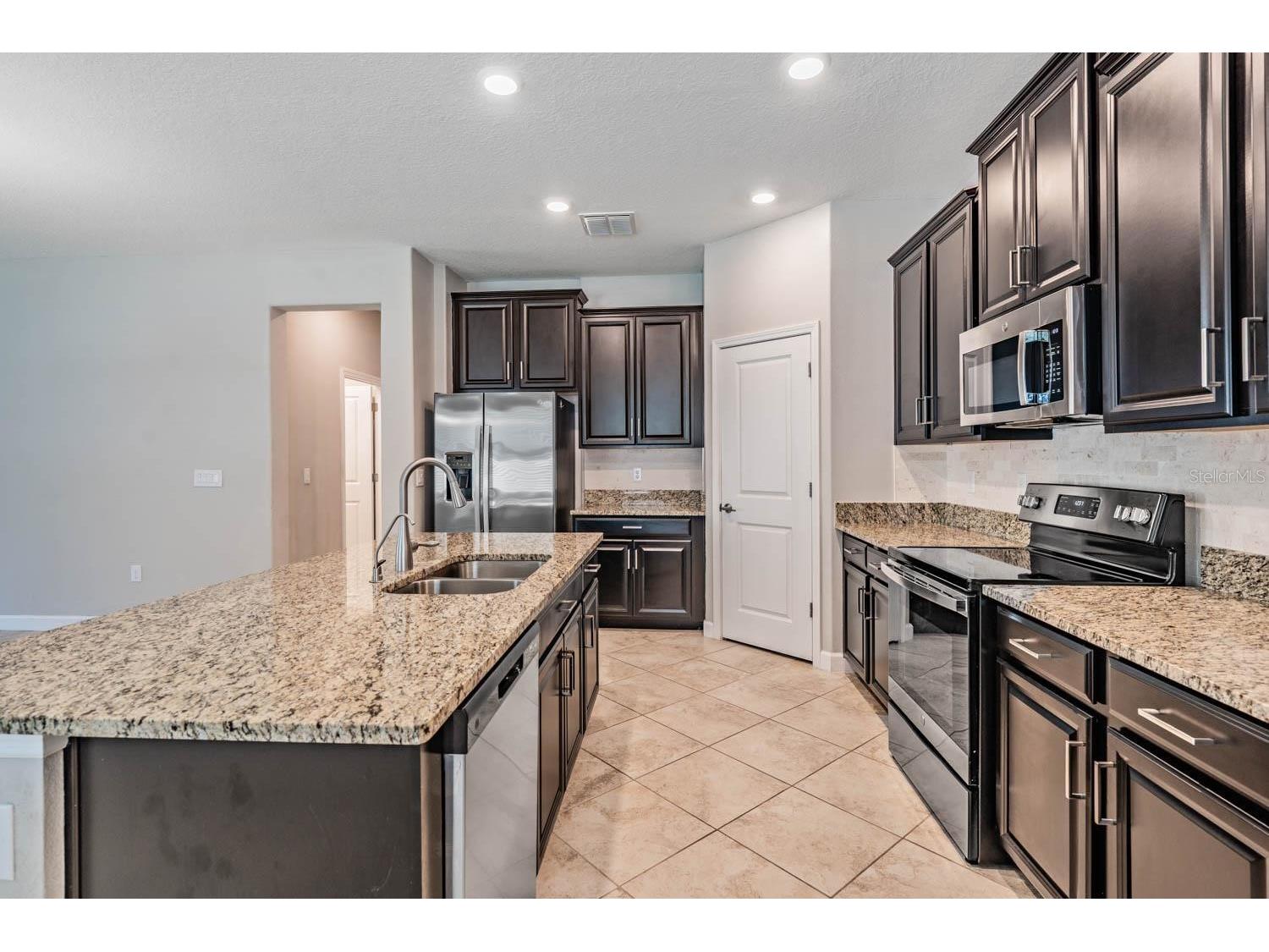 31427 Cannon Rush Drive San Antonio FL 33576 TB8505404 image2