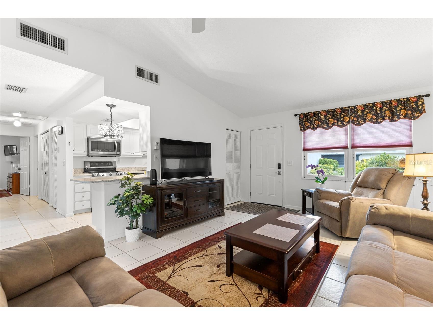 3143 37th Lane S #B Saint Petersburg FL 33711 TB8502337 image5