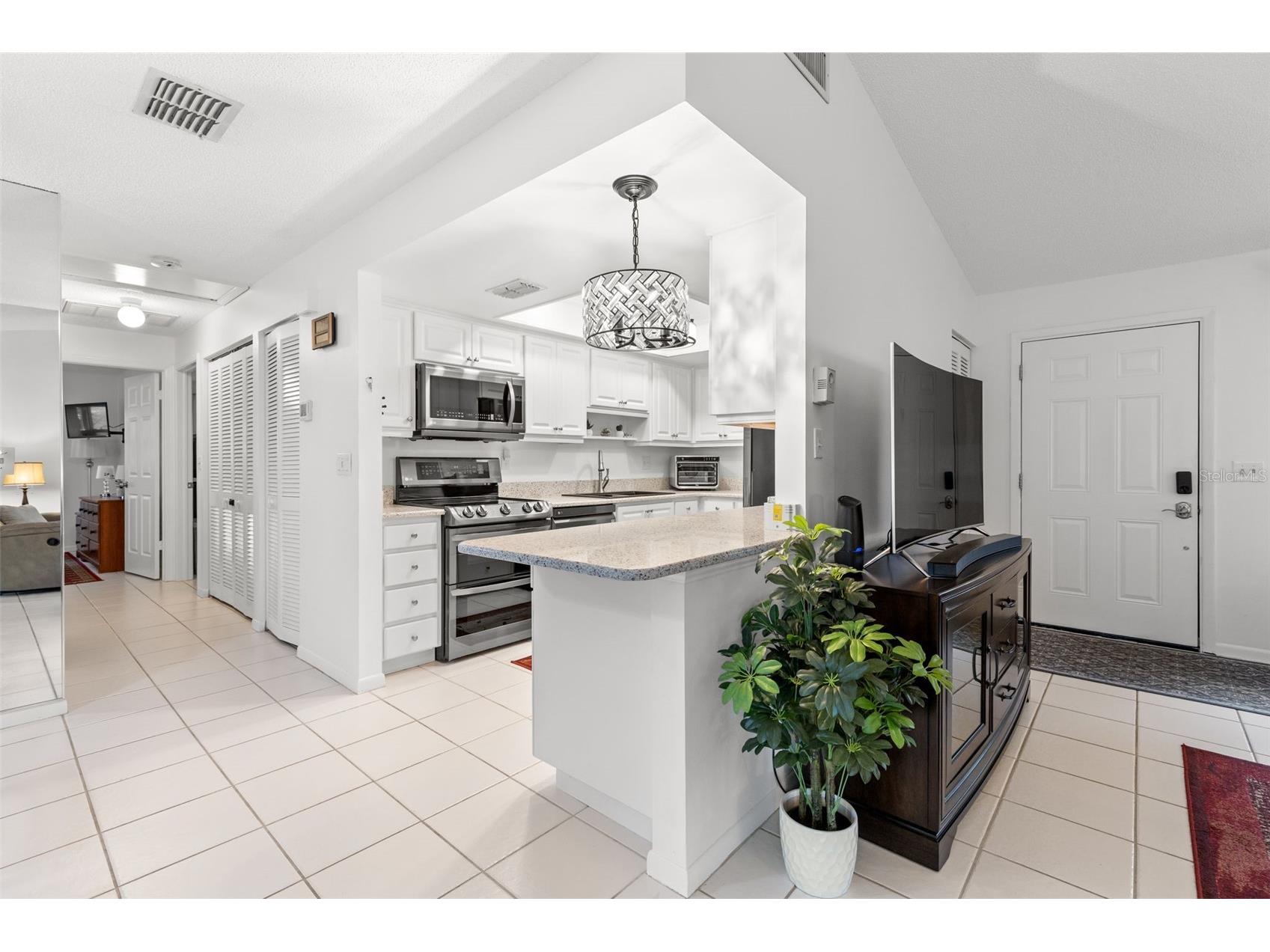 3143 37th Lane S #B Saint Petersburg FL 33711 TB8502337 image7