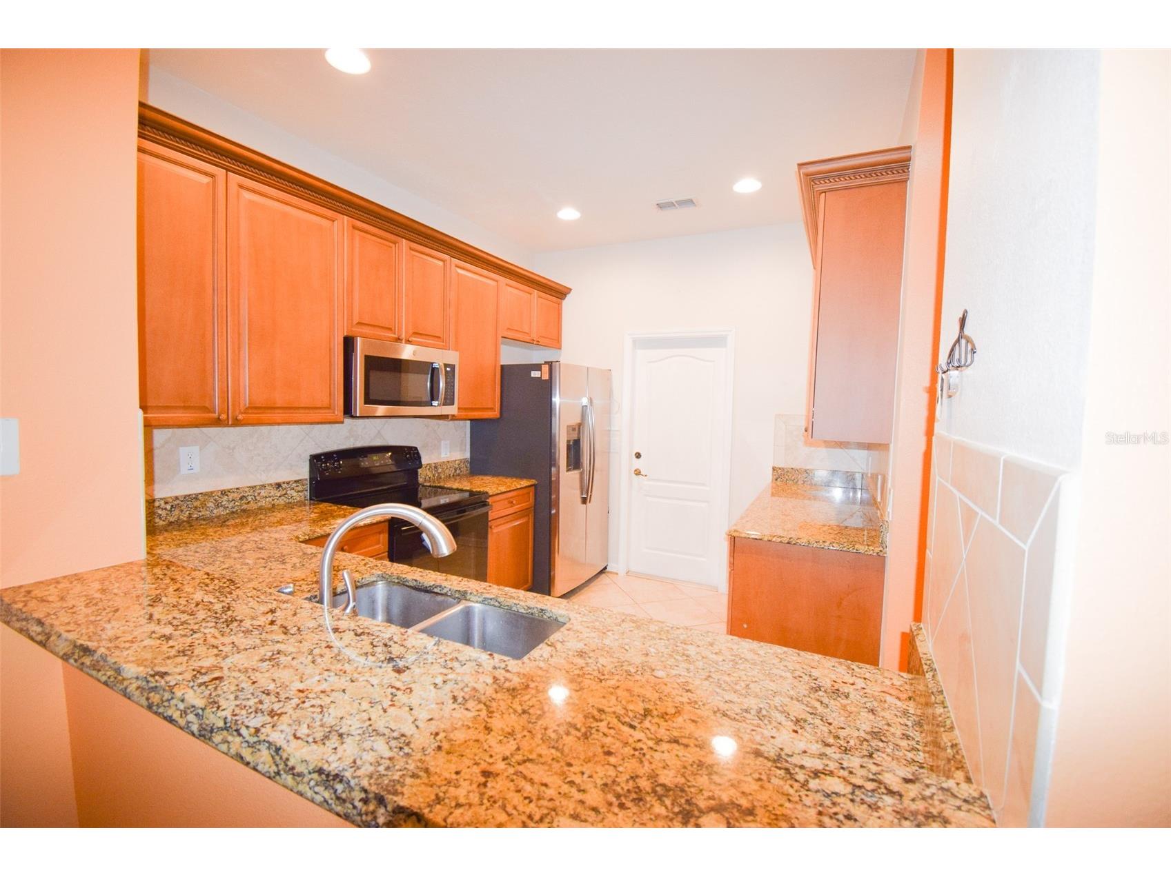 3143 Capri Isle Way Orlando FL 32835 O6423220 image4