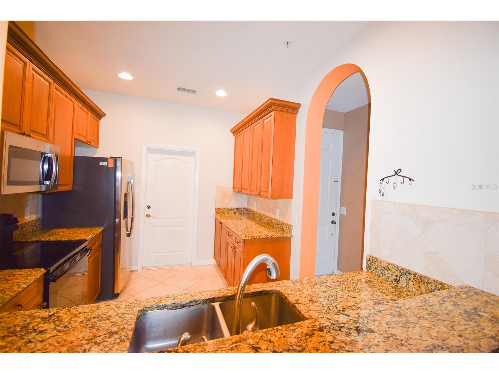 3143 Capri Isle Way Orlando FL 32835 O6423220 image8