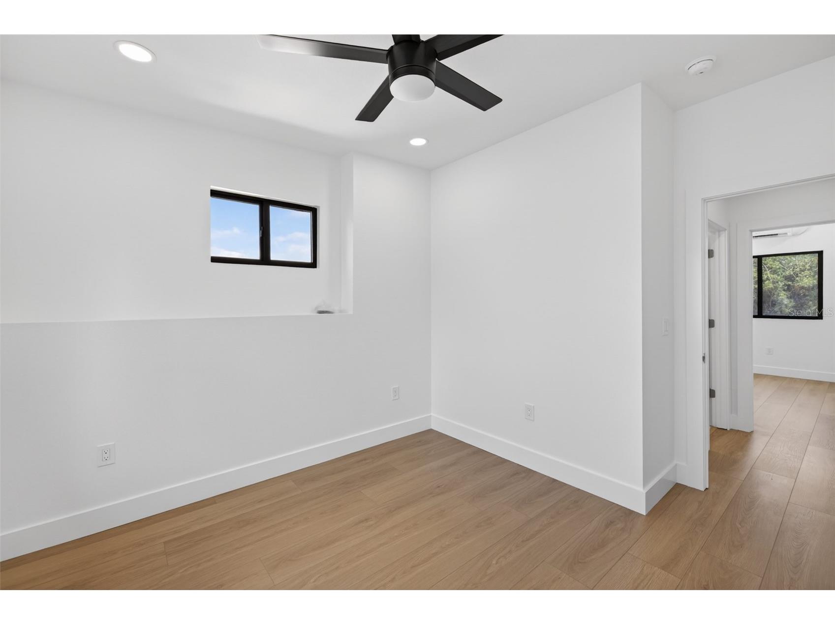 3144 22nd Street N Saint Petersburg FL 33713 TB8511688 image32