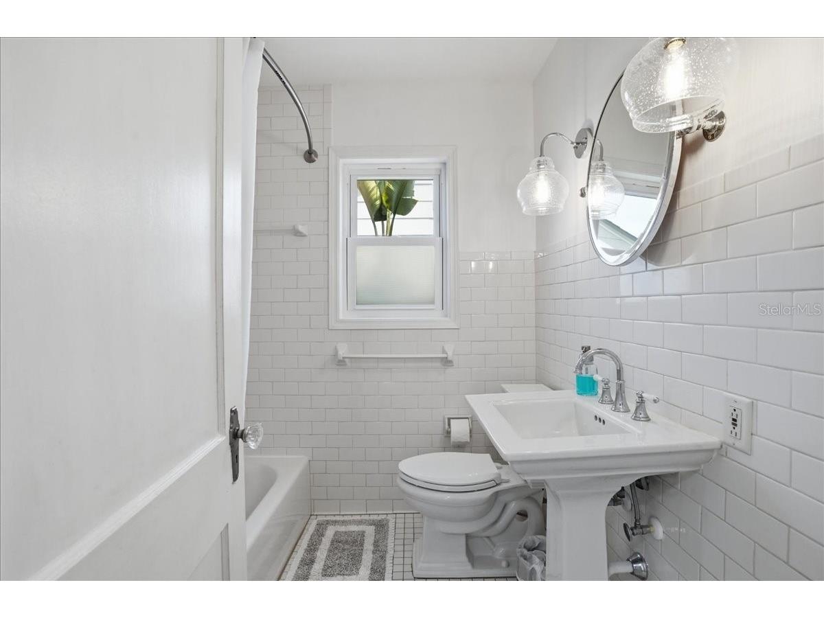 3145 8th Avenue N Saint Petersburg FL 33713 TB8505632 image11