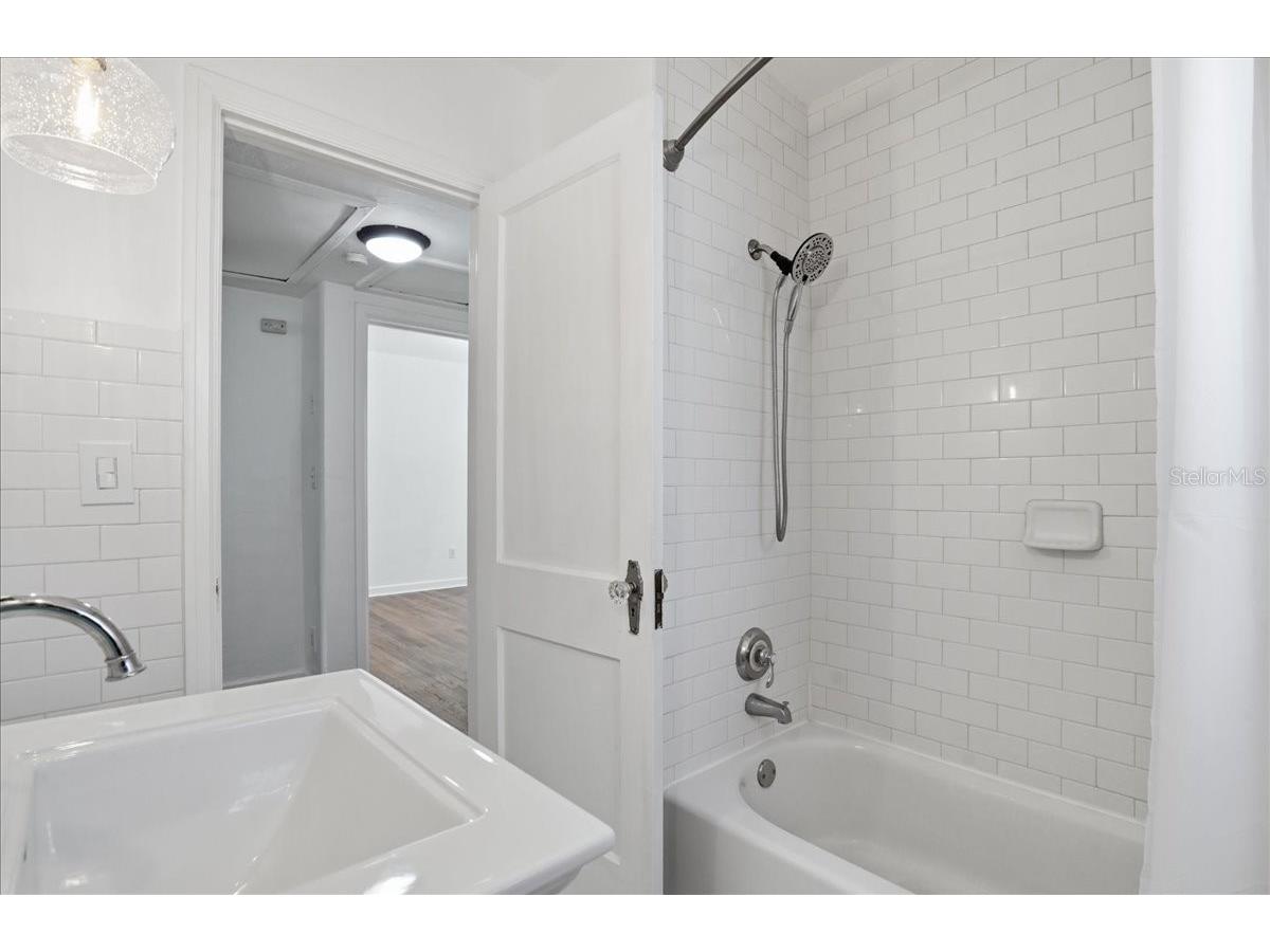 3145 8th Avenue N Saint Petersburg FL 33713 TB8505632 image12