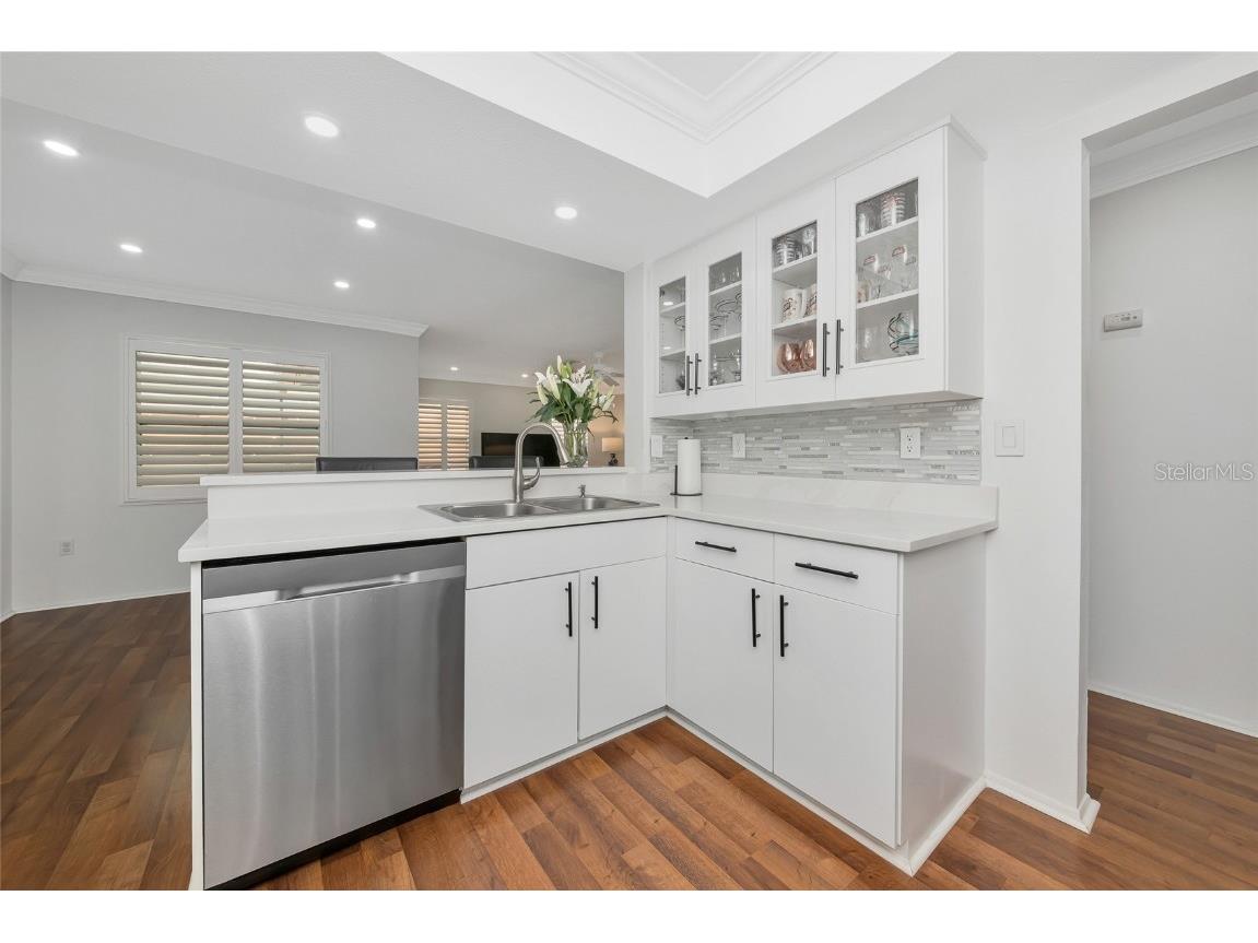 3145 Bougainvillea Street Sarasota FL 34239 A4671536 image14