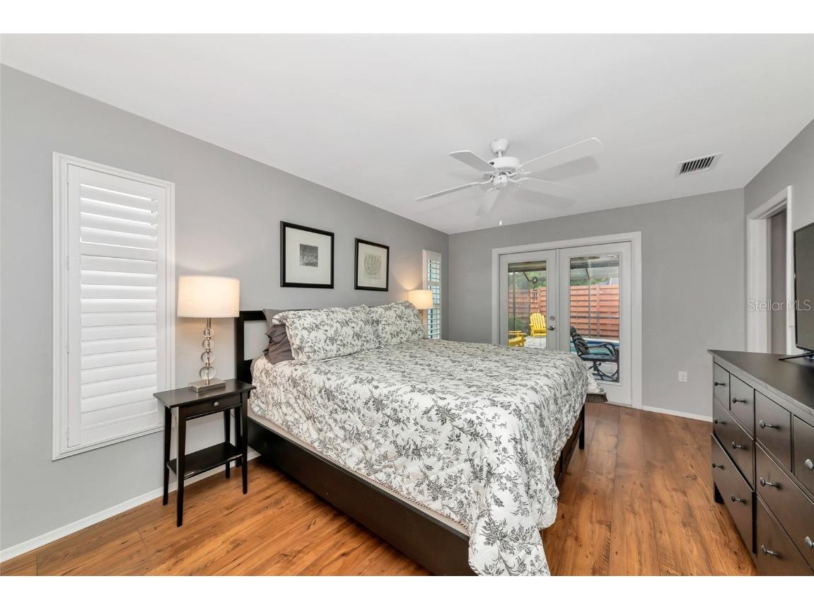 3145 Bougainvillea Street Sarasota FL 34239 A4671536 image25