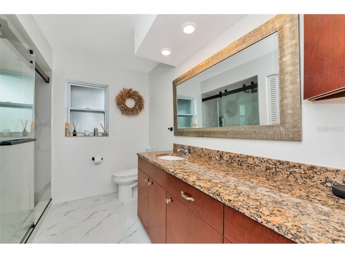 3145 Bougainvillea Street Sarasota FL 34239 A4671536 image33