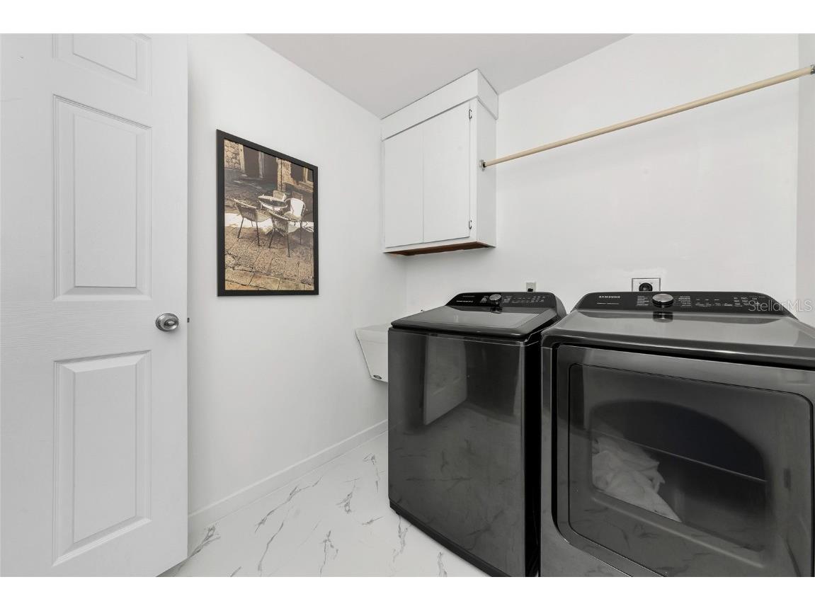 3145 Bougainvillea Street Sarasota FL 34239 A4671536 image39