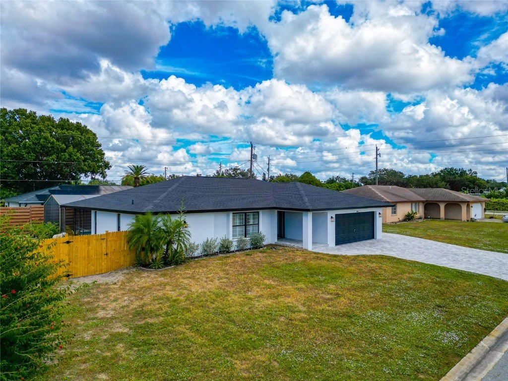 3145 Bougainvillea Street Sarasota FL 34239 A4671536 image54