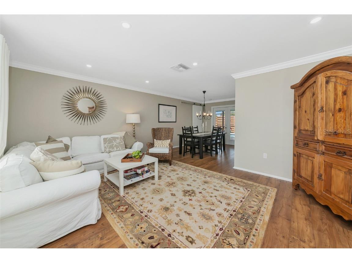 3145 Bougainvillea Street Sarasota FL 34239 A4671536 image7