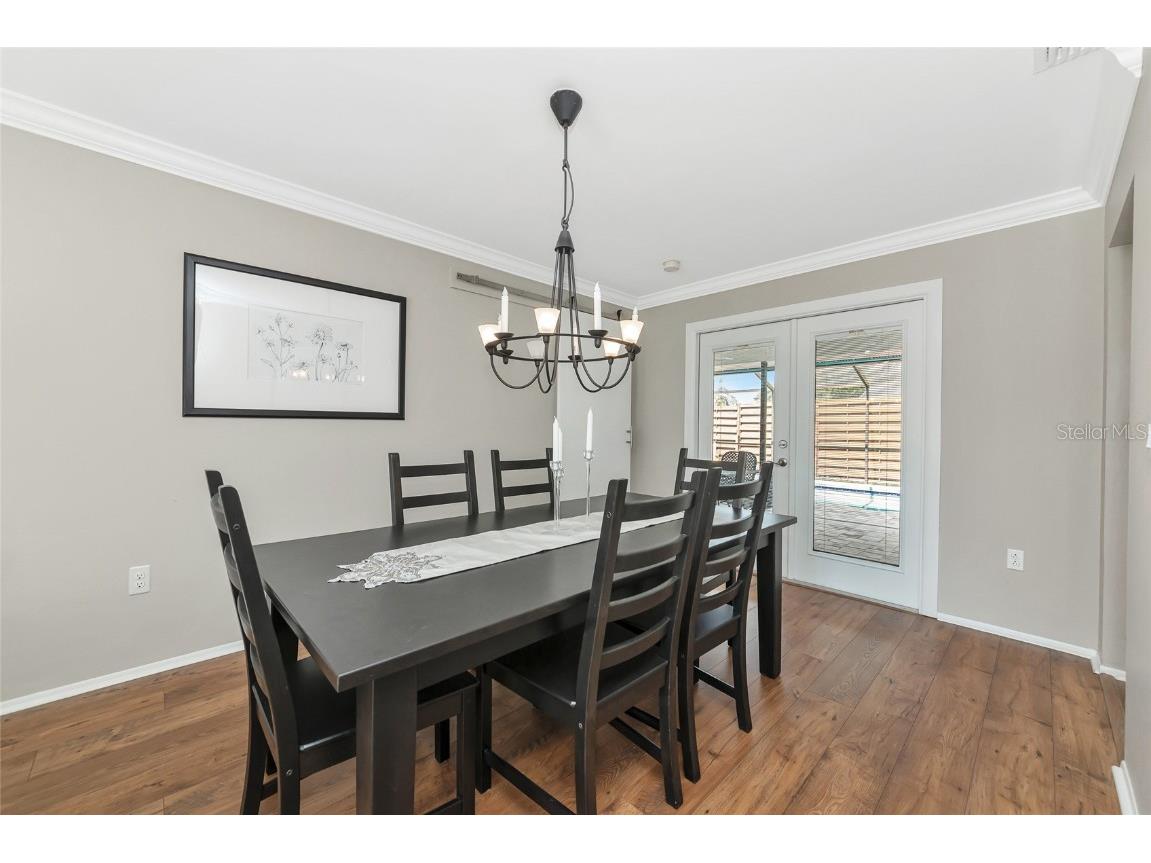 3145 Bougainvillea Street Sarasota FL 34239 A4671536 image9