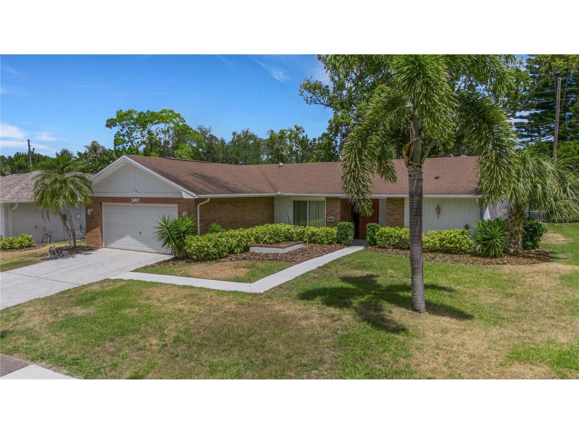 3147 E Dorchester Drive Palm Harbor FL 34684 - LAKE TARPON TB8504287 image1