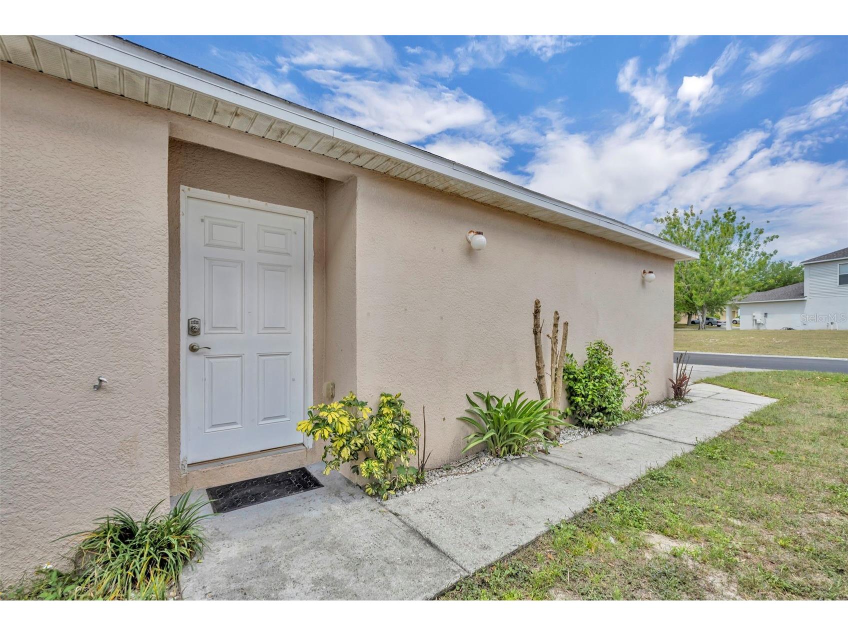 3147 Whispering Trails Street Winter Haven FL 33884 O6402822 image3