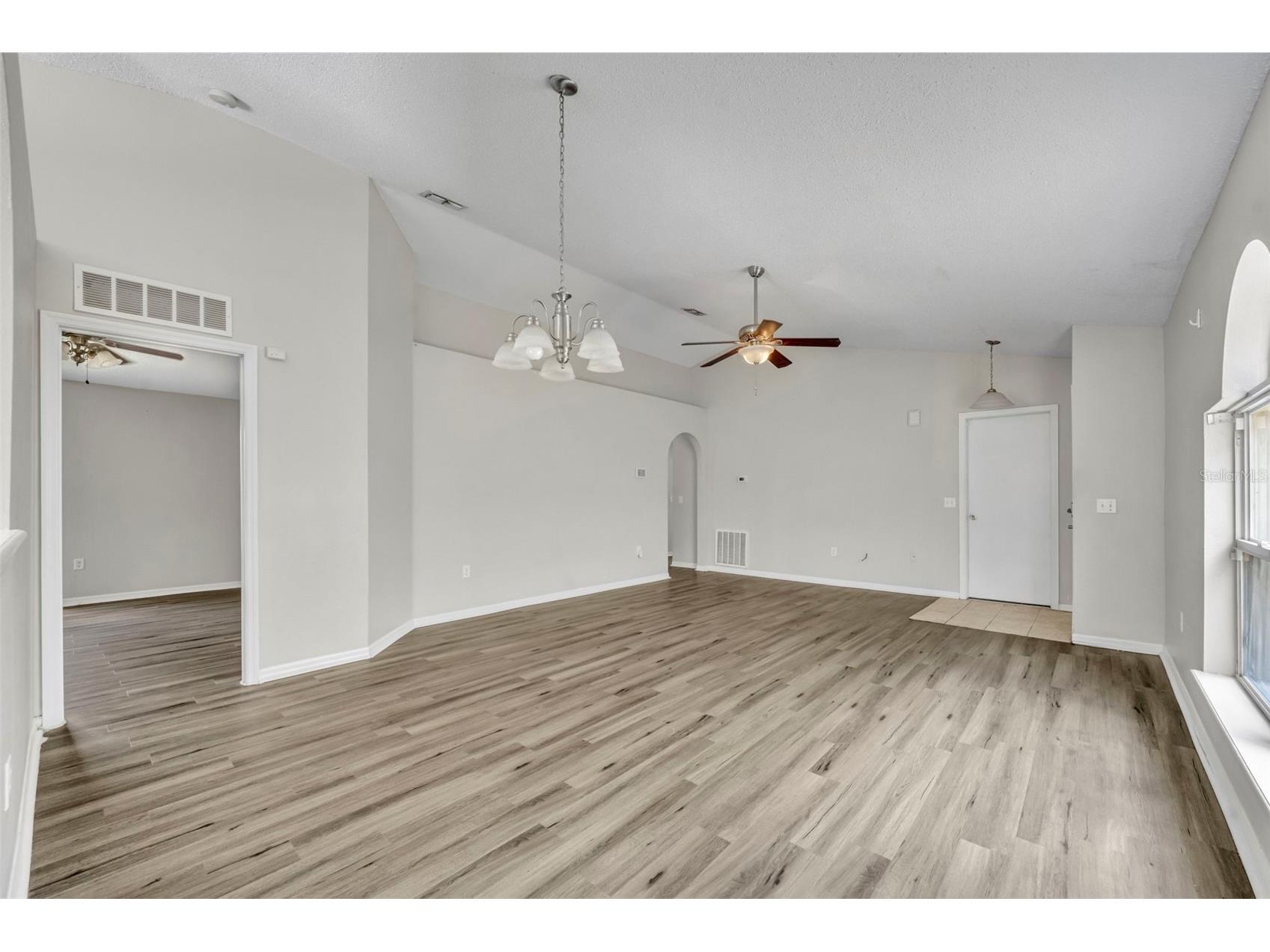 3147 Whispering Trails Street Winter Haven FL 33884 O6402822 image7