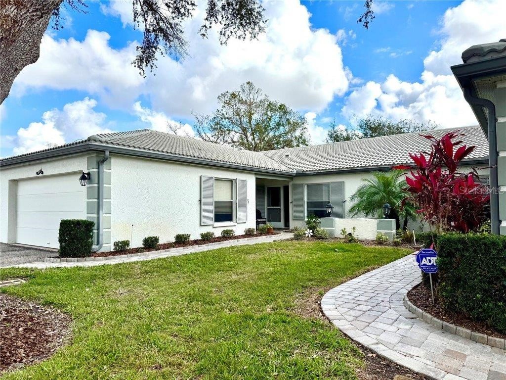 3148 Ringwood Meadow #53 Sarasota FL 34235 A4679420 image1