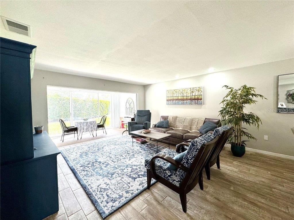 3148 Ringwood Meadow #53 Sarasota FL 34235 A4679420 image11