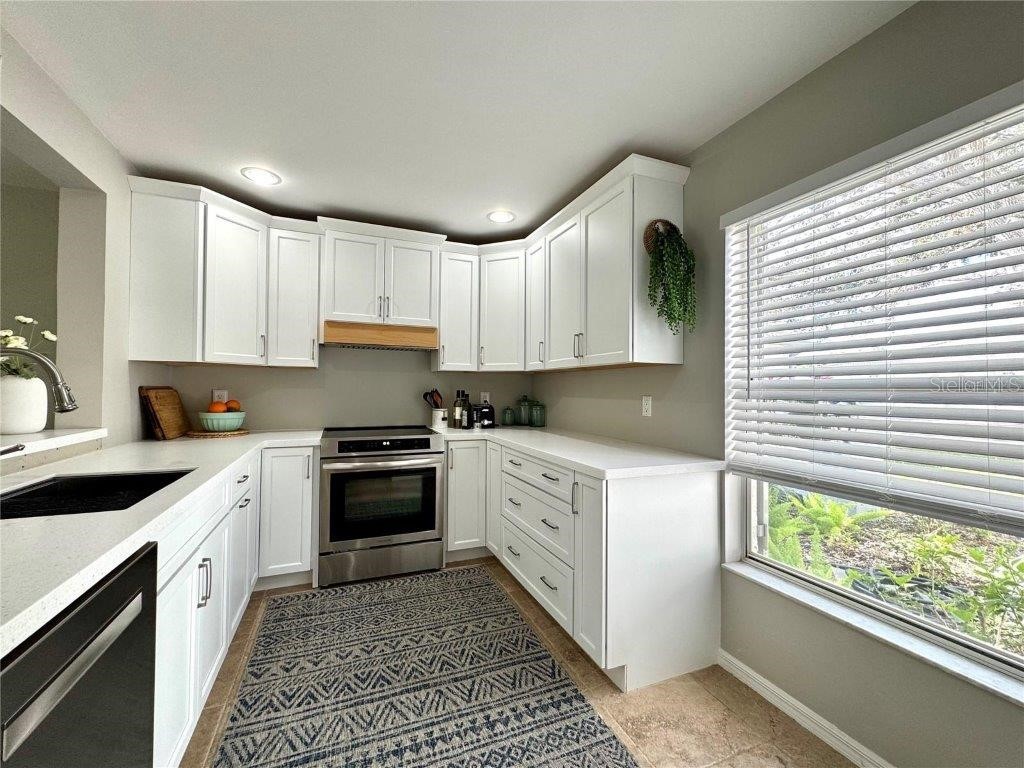 3148 Ringwood Meadow #53 Sarasota FL 34235 A4679420 image18