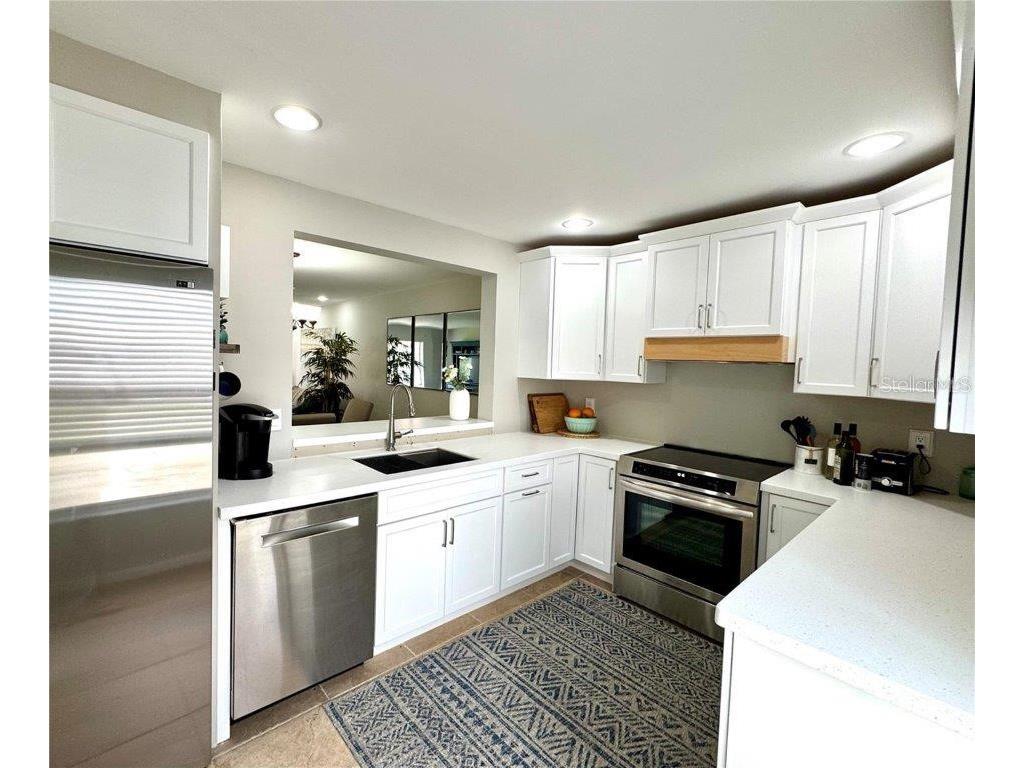 3148 Ringwood Meadow #53 Sarasota FL 34235 A4679420 image19