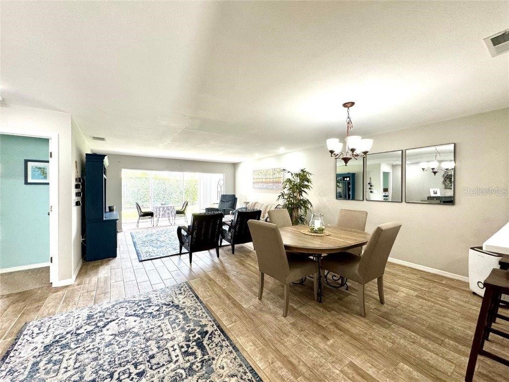 3148 Ringwood Meadow #53 Sarasota FL 34235 A4679420 image6