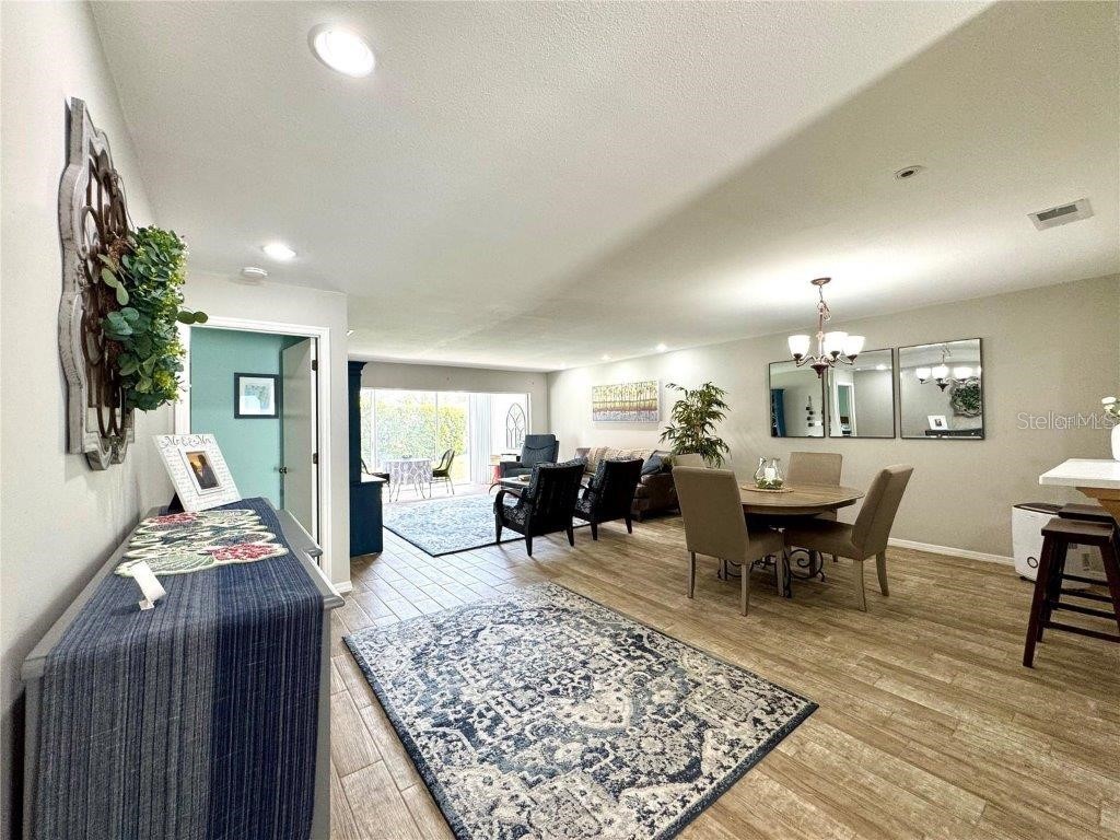 3148 Ringwood Meadow #53 Sarasota FL 34235 A4679420 image8