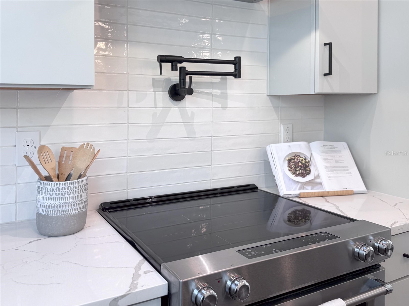 315 15th Street N Saint Petersburg FL 33705 TB8475330 image3