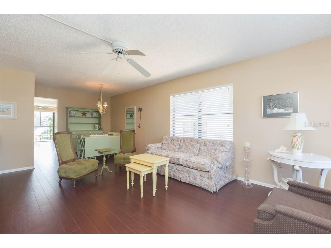 315 30 Avenue W #B201 Bradenton FL 34205 TB8317131 image3