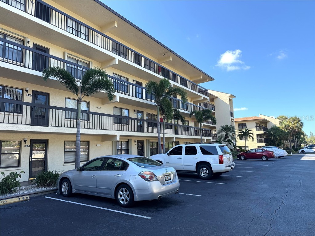 315 30th Avenue W #B305 Bradenton FL 34205 A4672407 image2