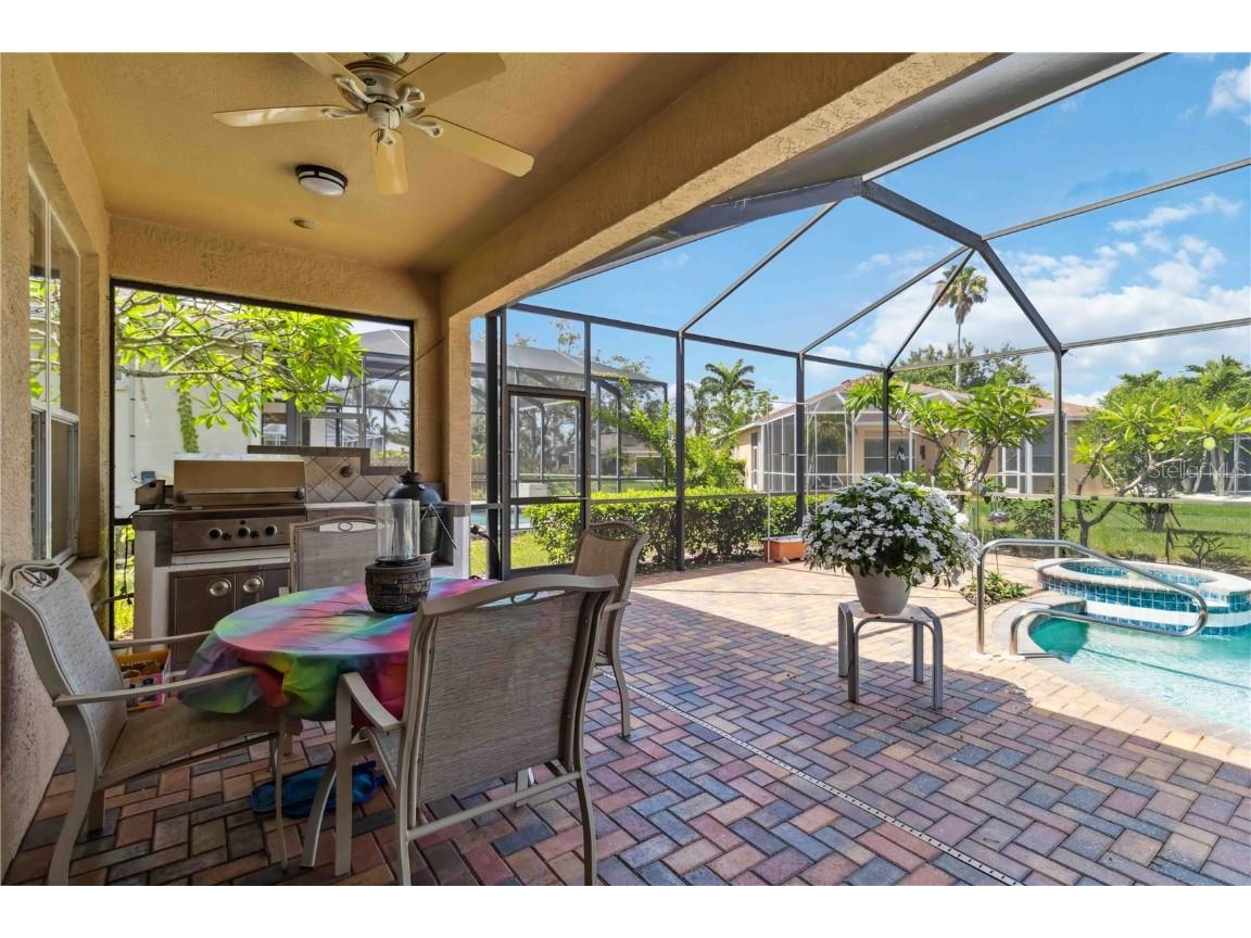 315 36th Street NE Bradenton FL 34208 A4676940 image25