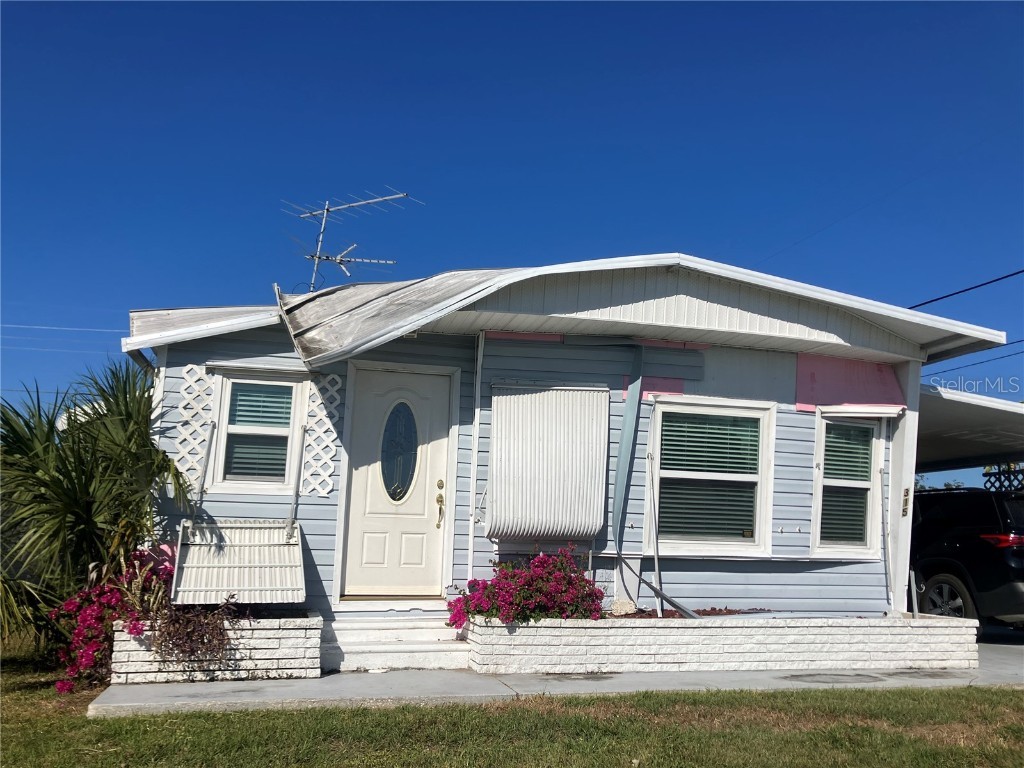 315 50th Avenue Plaza W Bradenton FL 34207 A4631381 image1