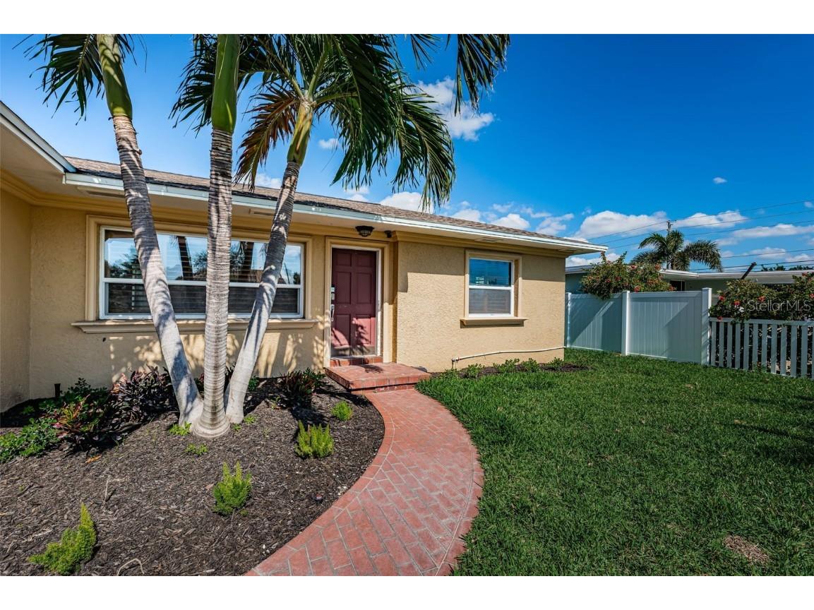 315 82nd Avenue Saint Pete Beach FL 33706 TB8439745 image4
