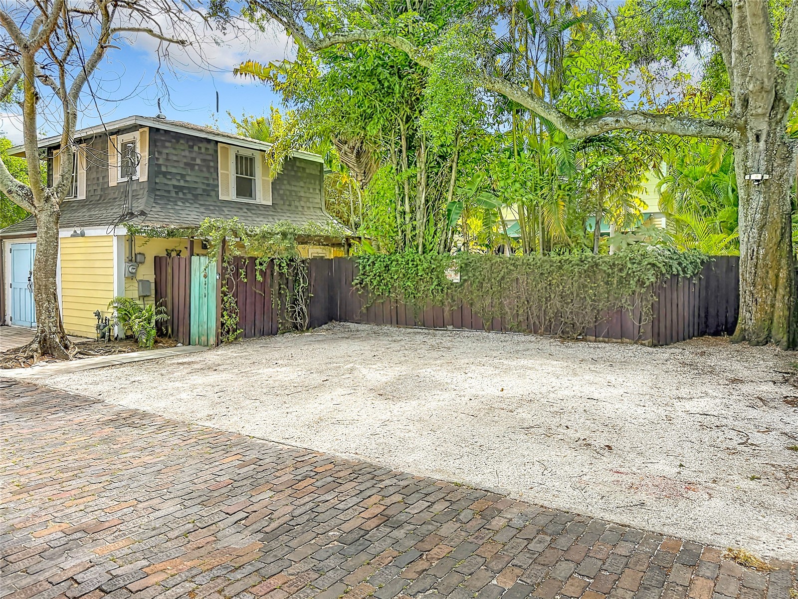 315 8th Avenue NE Saint Petersburg FL 33701 TB8491565 image52