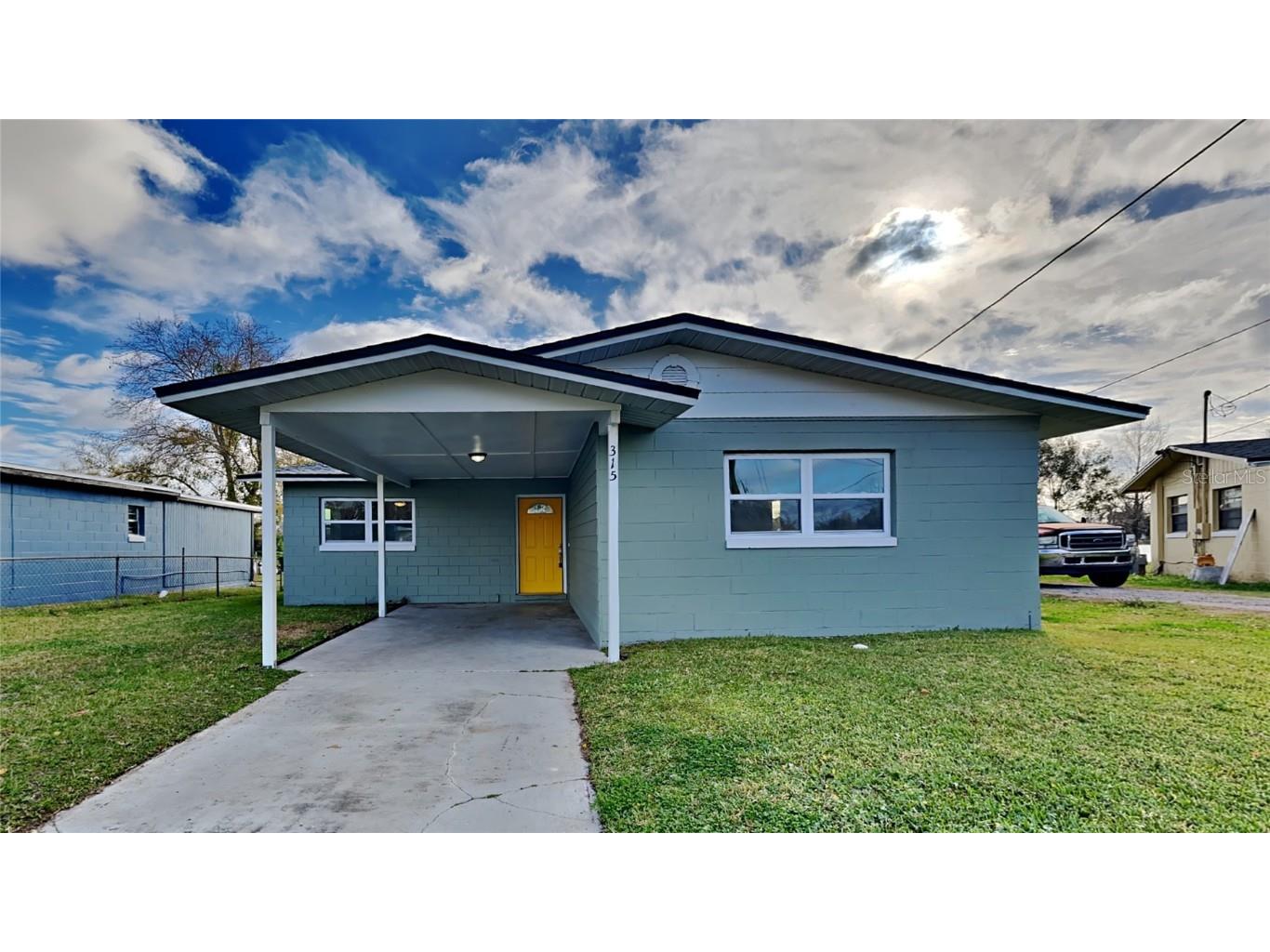 315 Amador Circle Orlando FL 32810 - LAKE KING T3504465 image1