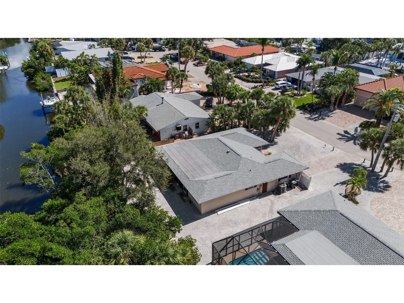 315 Avenida De Paradisio Sarasota FL 34242 A4669487 image25