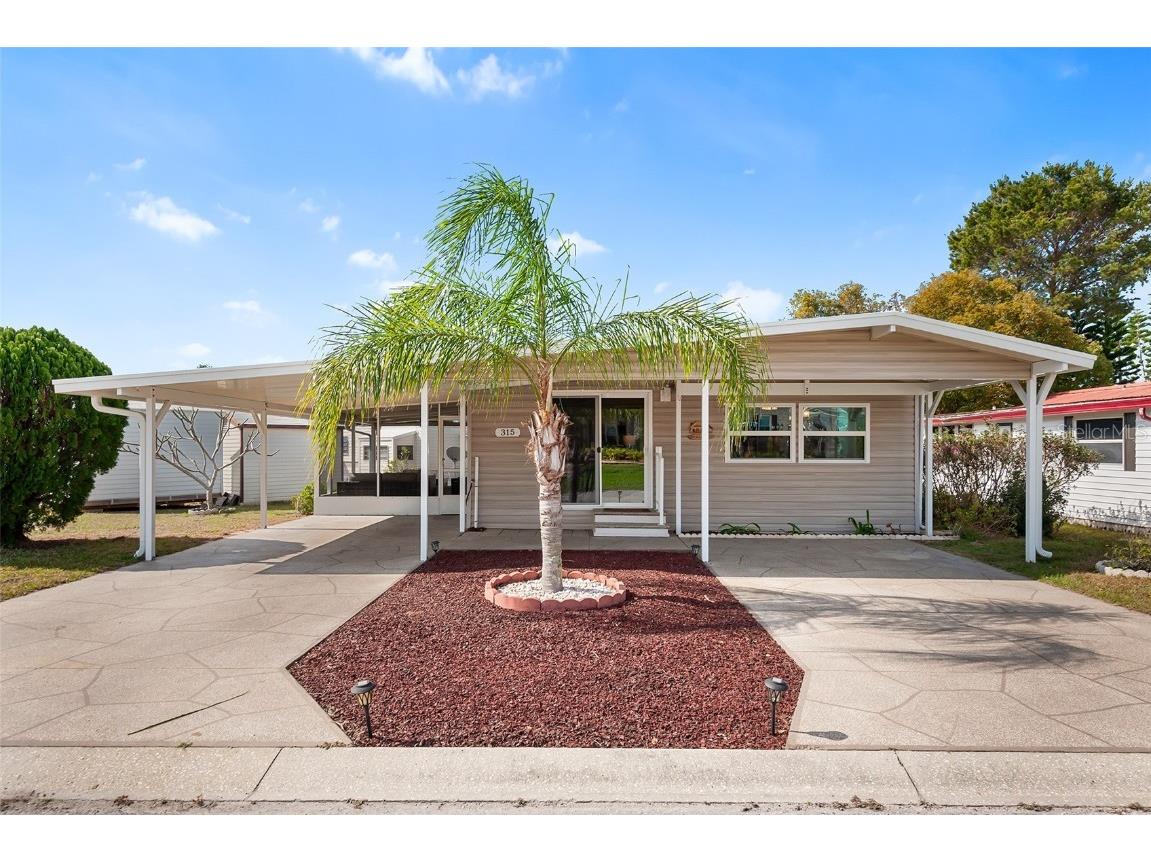 315 Center Crest Blvd Davenport FL 33837 P4933640 image1