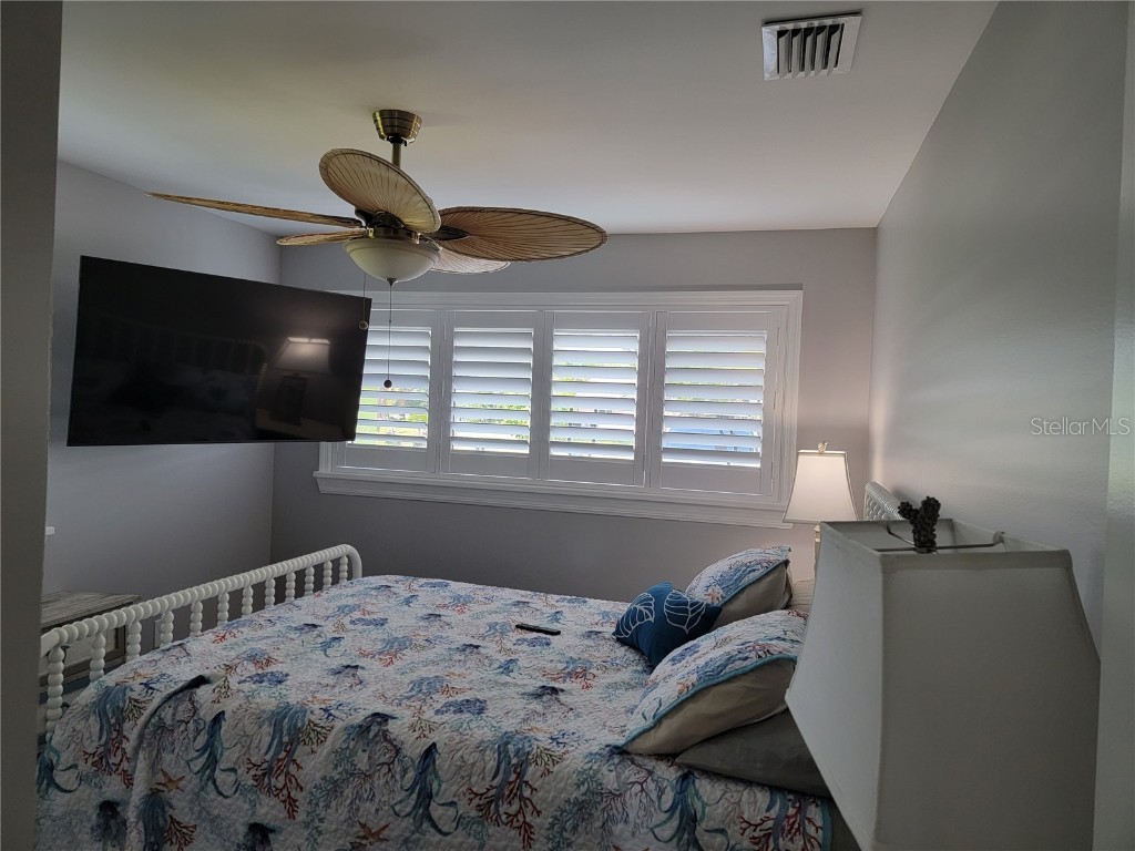 315 Crescent Court E Bradenton FL 34208 A4671942 image4