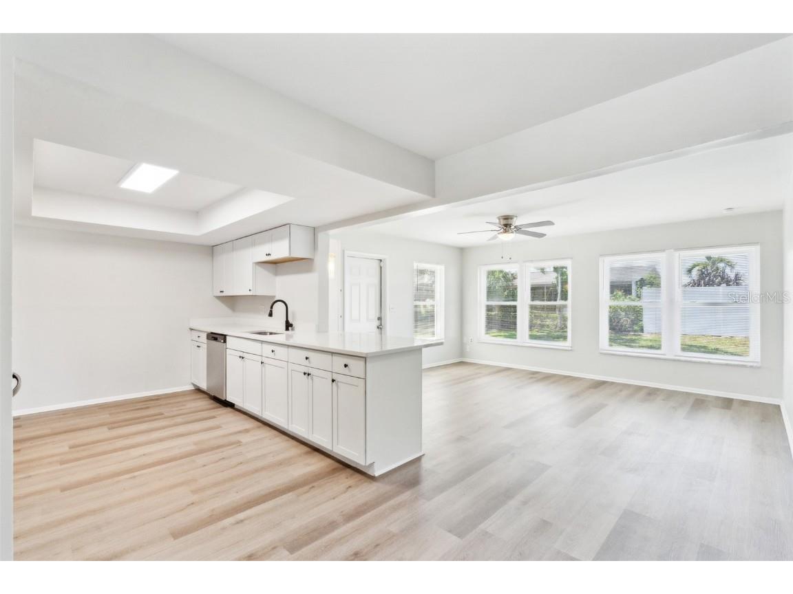 315 Dorchester Drive Venice FL 34293 TB8389711 image2