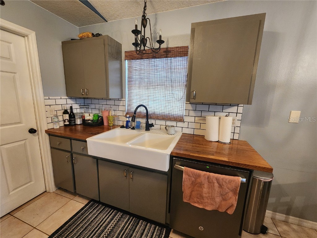 315 Eider Road Venice FL 34293 A4662721 image2