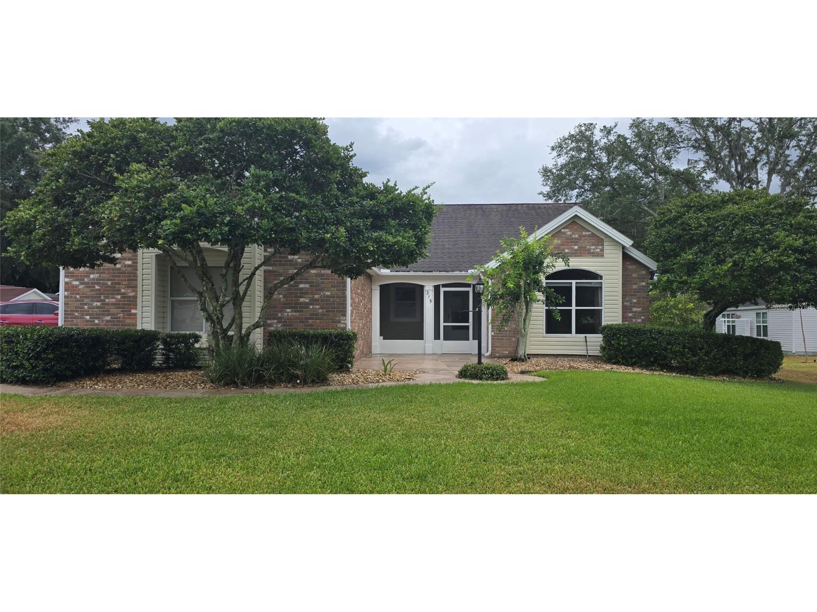 315 Gonzales Place, Lady Lake, FL, 32159 MLS OM680894 Edina Realty