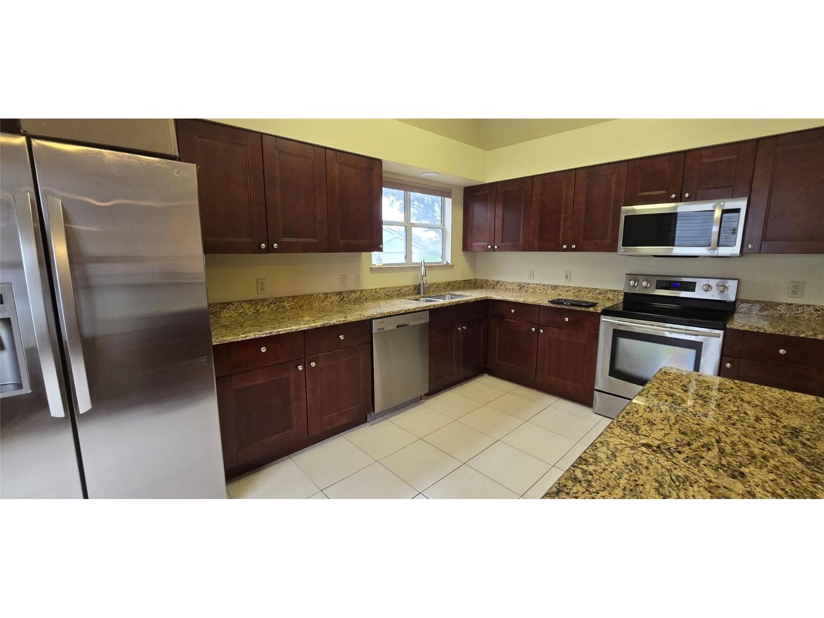 315 Gonzales Place, Lady Lake, FL, 32159 MLS OM680894 Edina Realty