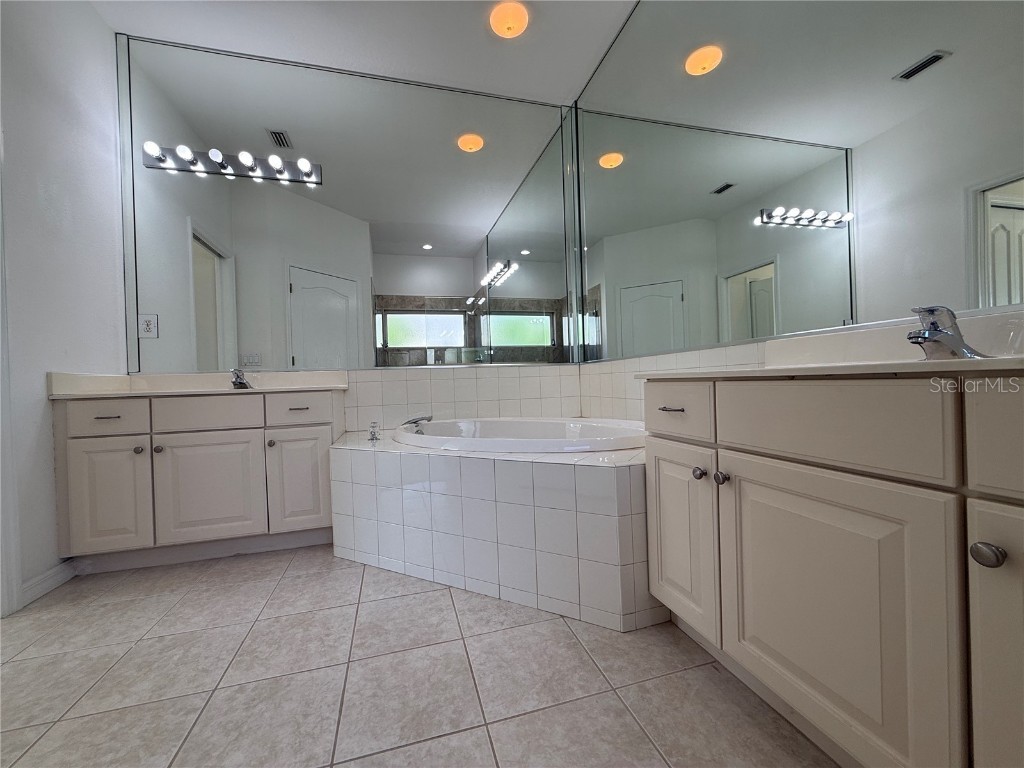 315 Heritage Isles Way Bradenton FL 34212 A4671511 image17