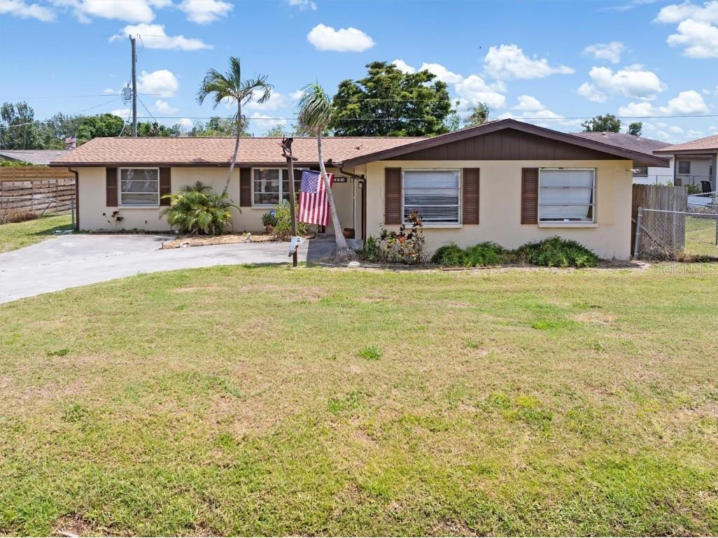 315 Holly Road Venice FL 34293 C7510365 image1