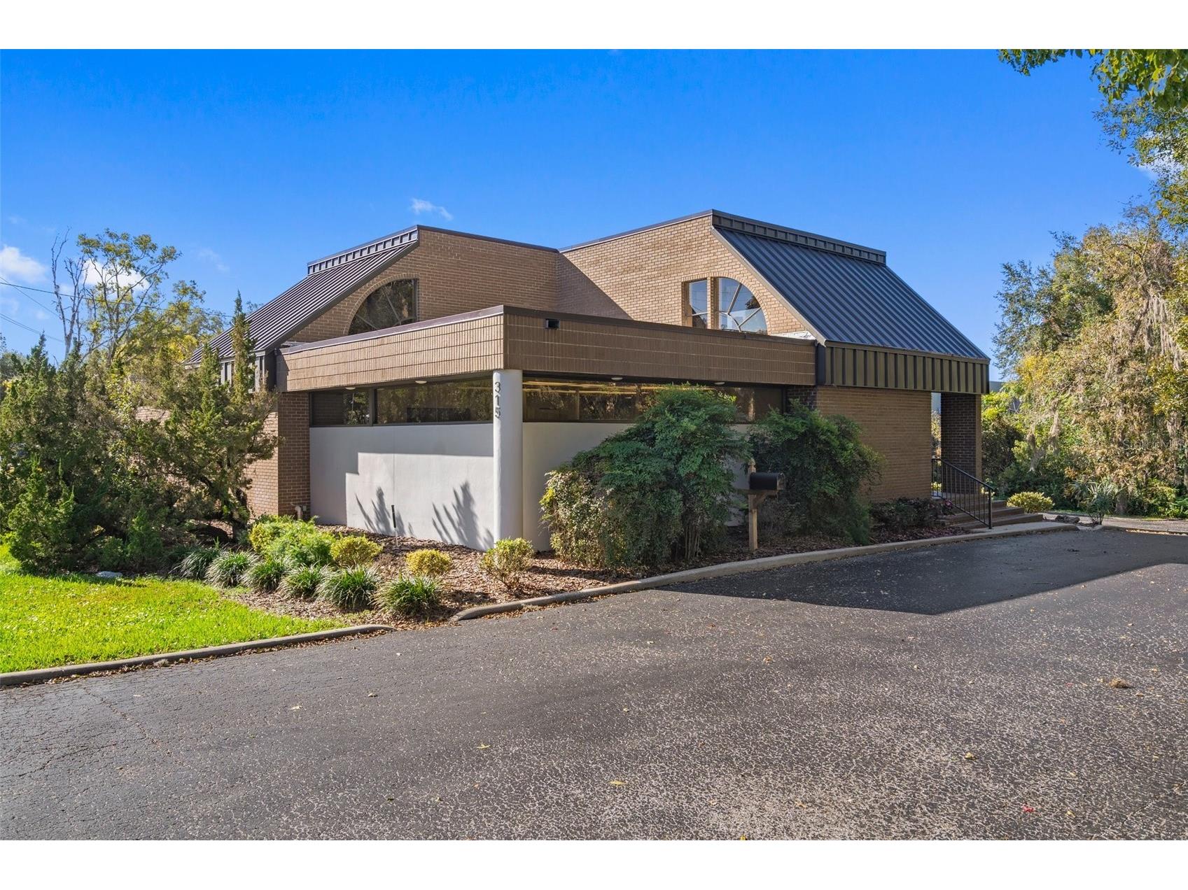 315 Howell Avenue Brooksville FL 34601 W7886578 image50